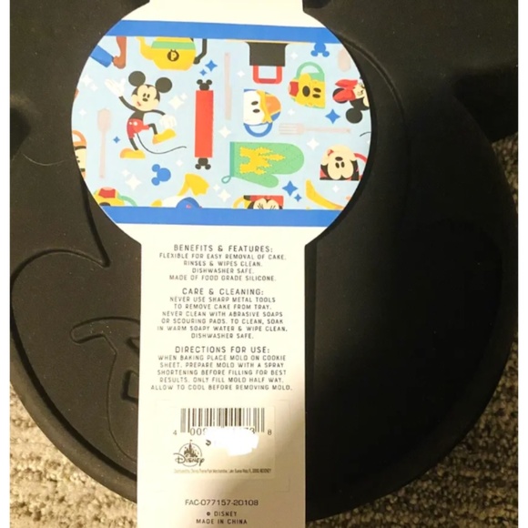 Disney Parks Mickey Mouse Ears Cake Mold Pan Silicone Mousewares NEW - Picture 4 of 5